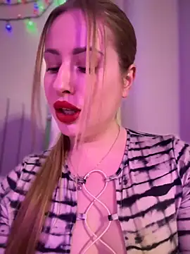 AlisaWhite online show from March 13, 2025, 2:33 pm