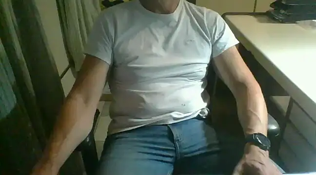 Snapshot of mariohurt101 chatting on January 23, 2025, 9:29 pm mariohurt101 online show from January 23, 2025, 9:29 pm