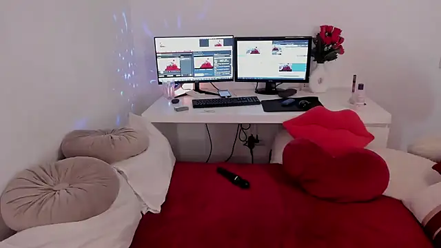 aryahunt1 online show from September 21, 2025, 9:44 am