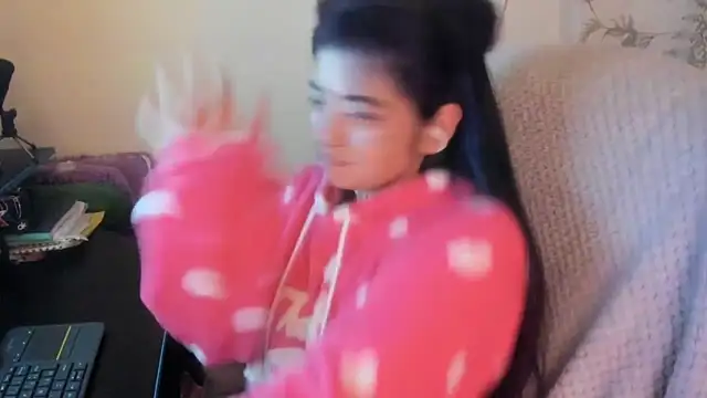 Sammysammy  online show from December 22, 2025, 8:44 am