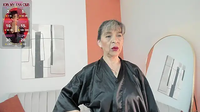 Snapshot of GraceElizabeth_ chatting on July 15, 2026, 8:25 pm GraceElizabeth online show from July 15, 2026, 8:25 pm