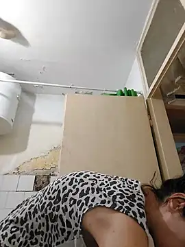 JoLeNe27 online show from October 29, 2025, 5:53 am