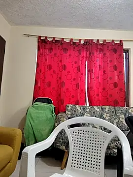 Snapshot of rosahills chatting on February 25, 2026, 9:35 pm rosahills online show from February 25, 2026, 9:35 pm