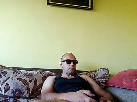 Flakka95 online show from September 15, 2025, 1:44 pm