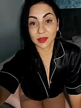 charrlote love online show from February 5, 2026, 2:11 pm