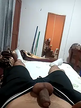 Snapshot of Lubraes chatting on October 31, 2025, 3:51 am Lubraes online show from October 31, 2025, 3:51 am