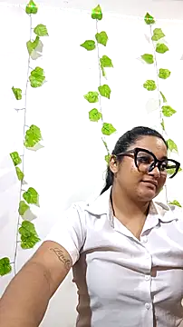 shayna all online show from September 11, 2025, 10:32 pm