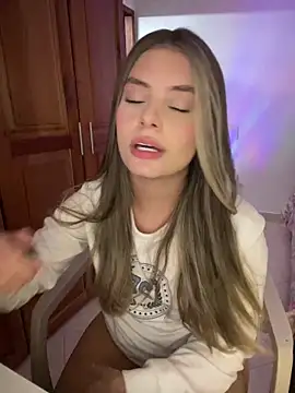 Miss valeriaa online show from March 15, 2025, 3:48 pm