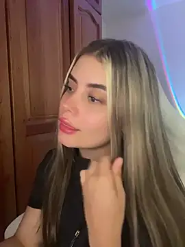 Snapshot of Miss_valeriaa chatting on June 20, 2026, 3:20 am Miss valeriaa online show from June 20, 2026, 3:20 am