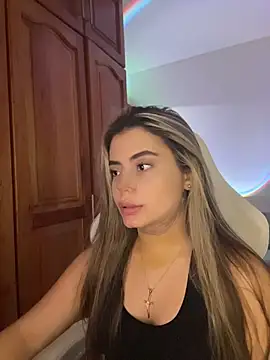 Snapshot of Miss_valeriaa chatting on July 1, 2026, 8:41 pm Miss valeriaa online show from July 1, 2026, 8:41 pm