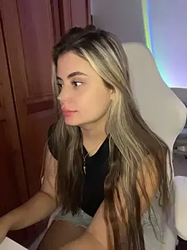 Snapshot of Miss_valeriaa chatting on July 12, 2026, 1:46 pm Miss valeriaa online show from July 12, 2026, 1:46 pm