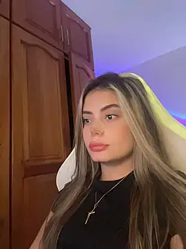 Snapshot of Miss_valeriaa chatting on July 17, 2026, 4:45 pm Miss valeriaa online show from July 17, 2026, 4:45 pm