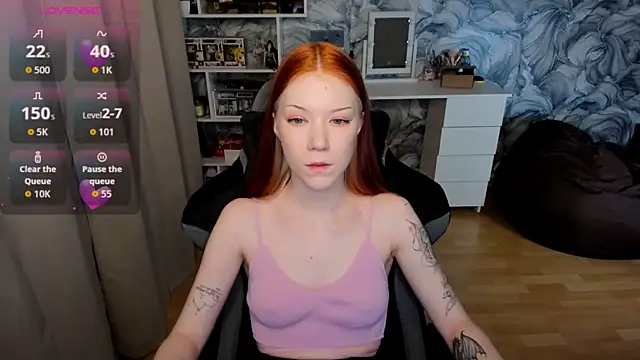 litl Mia online show from October 28, 2025, 4:42 pm