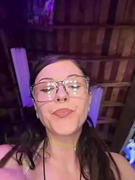BlaizeyBBy online show from June 19, 2026, 2:49 am