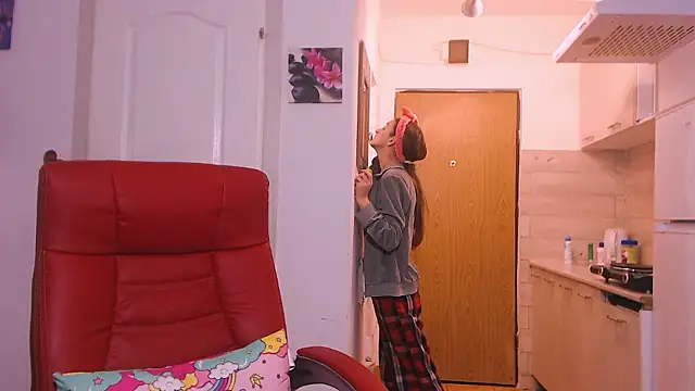 Snapshot of simyhvn chatting on January 19, 2026, 6:06 am simyhvn online show from January 19, 2026, 6:06 am