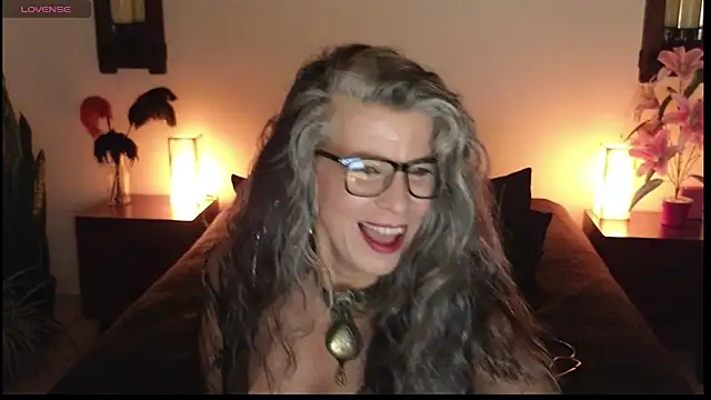 Snapshot of milfettefab chatting on February 2, 2025, 8:57 am milfettefab online show from February 2, 2025, 8:57 am