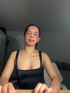 Snapshot of xlovelygirlx chatting on January 3, 2025, 11:12 pm xlovelygirlx online show from January 3, 2025, 11:12 pm