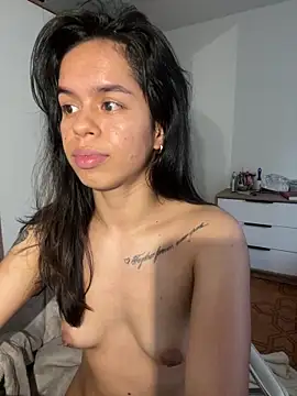 Snapshot of xlovelygirlx chatting on February 22, 2025, 10:09 pm xlovelygirlx online show from February 22, 2025, 10:09 pm