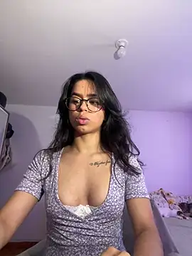 Snapshot of xlovelygirlx chatting on March 18, 2025, 9:32 pm xlovelygirlx online show from March 18, 2025, 9:32 pm