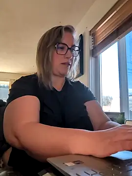 Snapshot of Canadian_BBW chatting on March 26, 2026, 8:58 pm Canadian BBW online show from March 26, 2026, 8:58 pm