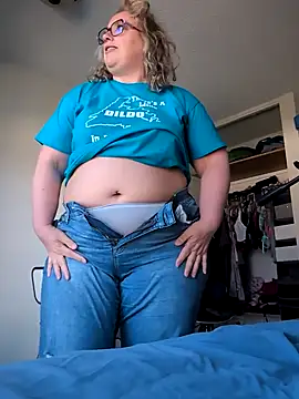 Snapshot of Canadian_BBW chatting on April 8, 2026, 9:04 pm Canadian BBW online show from April 8, 2026, 9:04 pm