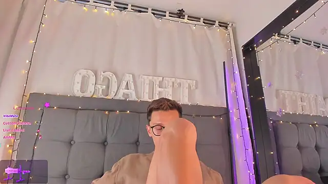 Snapshot of Thiago_jones chatting on January 9, 2025, 10:09 pm Thiago jones online show from January 9, 2025, 10:09 pm