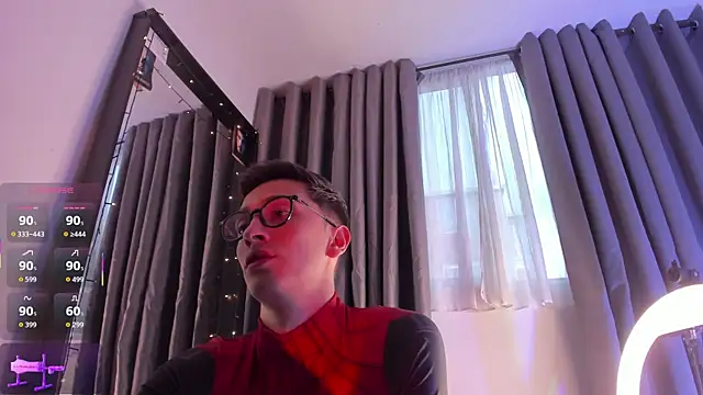 Snapshot of Thiago_jones chatting on October 18, 2025, 10:10 pm Thiago jones online show from October 18, 2025, 10:10 pm