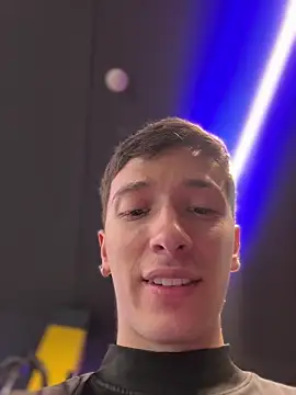 Snapshot of Thiago_jones chatting on November 10, 2025, 4:28 pm Thiago jones online show from November 10, 2025, 4:28 pm