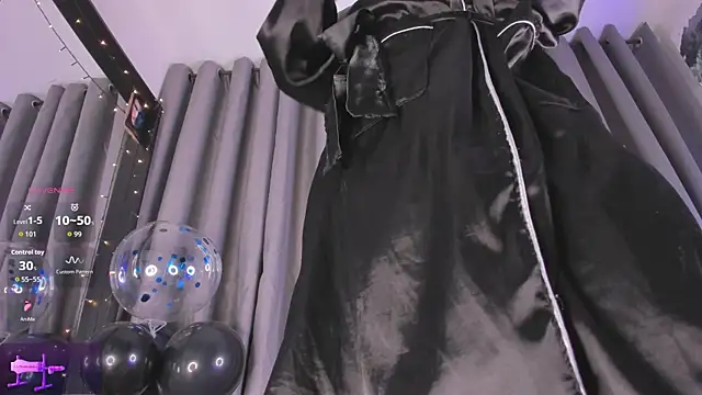 Snapshot of Thiago_jones chatting on November 19, 2025, 10:32 pm Thiago jones online show from November 19, 2025, 10:32 pm