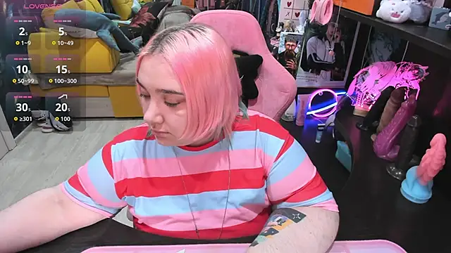 Softie Sofy online show from April 9, 2026, 6:19 am