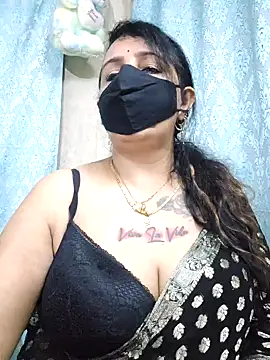 Snapshot of cute-tanvi chatting on November 7, 2025, 12:32 am cute-tanvi online show from November 7, 2025, 12:32 am