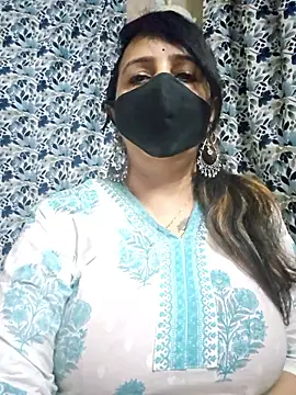 cute-tanvi online show from January 8, 2026, 11:51 pm