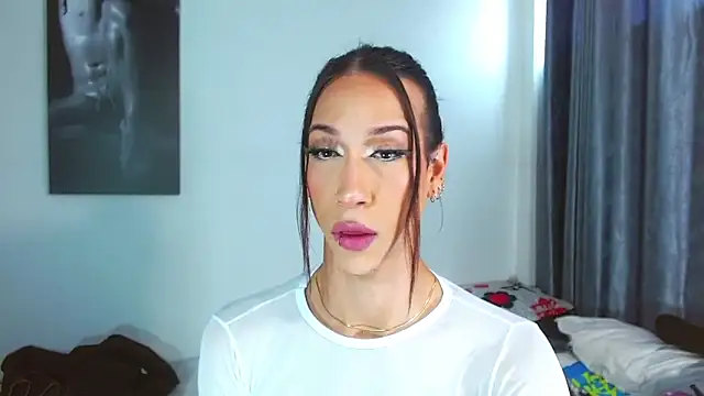 Kenisha Sweet online show from December 20, 2025, 7:32 pm