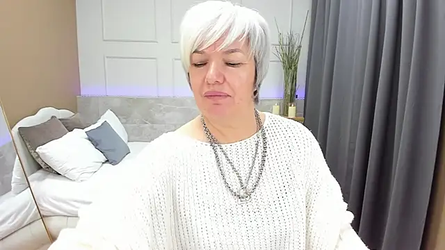 CarmenSoft online show from December 9, 2024, 2:34 am