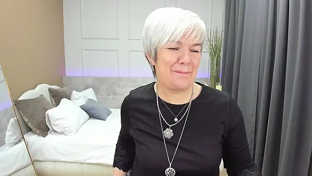 CarmenSoft online show from December 21, 2024, 11:45 pm