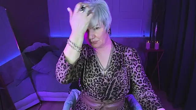 CarmenSoft online show from January 7, 2025, 2:42 am