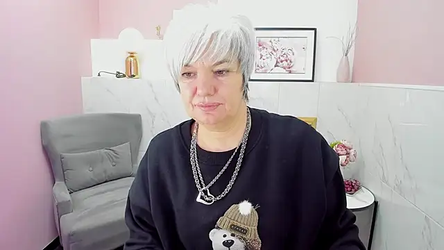 CarmenSoft online show from January 7, 2025, 8:42 pm