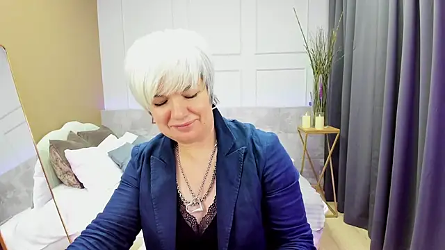 CarmenSoft online show from January 21, 2025, 4:32 am