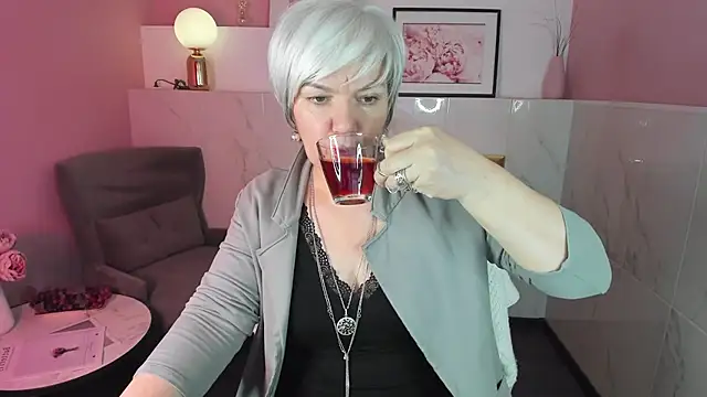 CarmenSoft online show from January 27, 2025, 3:04 am