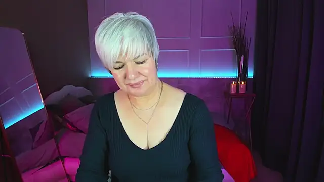 CarmenSoft online show from February 17, 2025, 11:53 pm