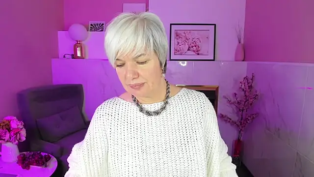 CarmenSoft online show from March 5, 2025, 1:42 am