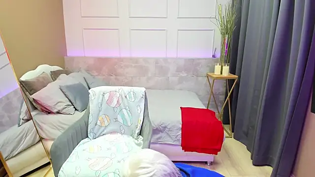 CarmenSoft online show from March 9, 2025, 8:42 pm