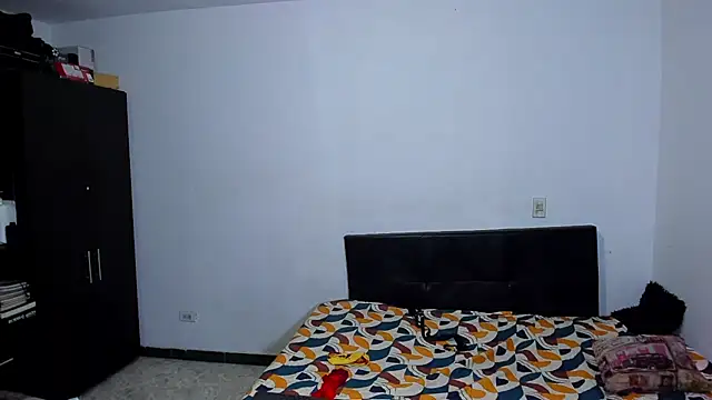 ares sexxx online show from February 19, 2026, 12:45 pm