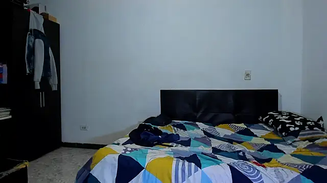 ares sexxx online show from March 23, 2026, 5:06 pm