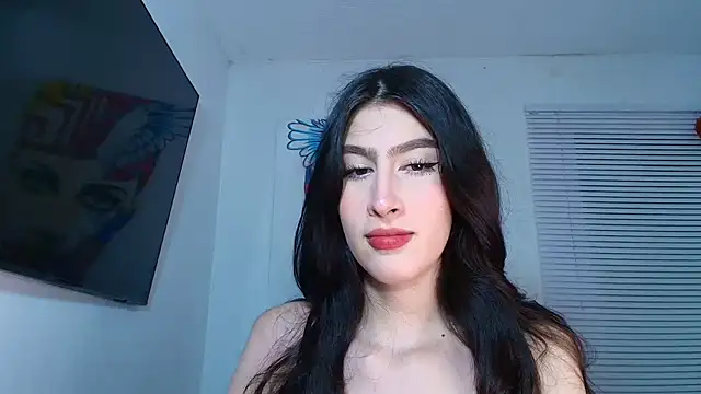 valeria gonzales  online show from September 27, 2025, 11:32 pm