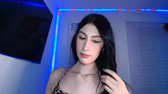 Snapshot of valeria_gonzales_ chatting on February 6, 2026, 12:48 am valeria gonzales online show from February 6, 2026, 12:48 am