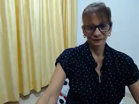 Snapshot of mommysexy16 chatting on March 16, 2025, 11:57 pm mommysexy16 online show from March 16, 2025, 11:57 pm