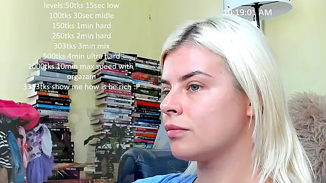 queenofthenighttt online show from November 19, 2025, 9:20 am