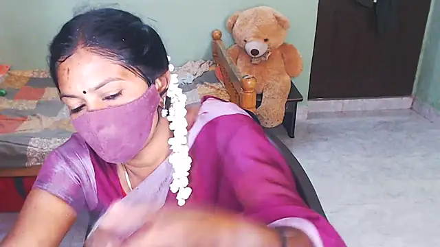 Snapshot of Novapol chatting on February 15, 2026, 6:10 am Novapol online show from February 15, 2026, 6:10 am