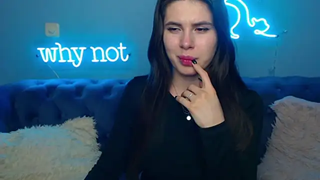 ViollinaLove online show from February 21, 2026, 5:47 pm